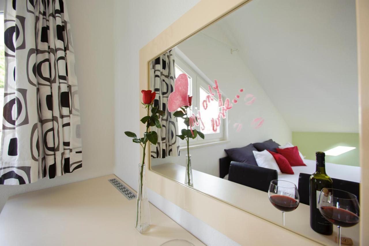 Room In Bb - Delightfull Room For 2 Promajna Kültér fotó